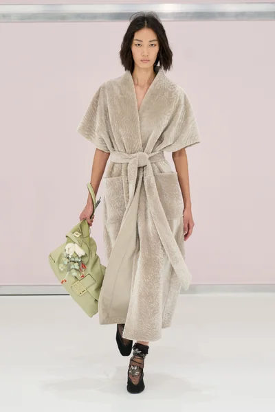 Look 17